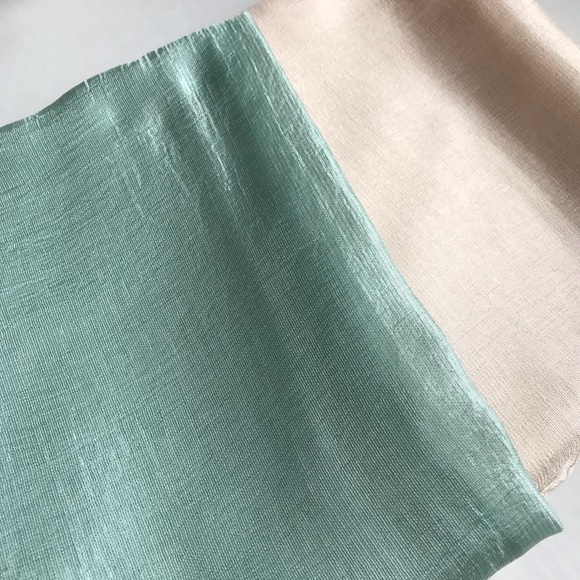 100% Silk like scarf. - Picture 2 of 2